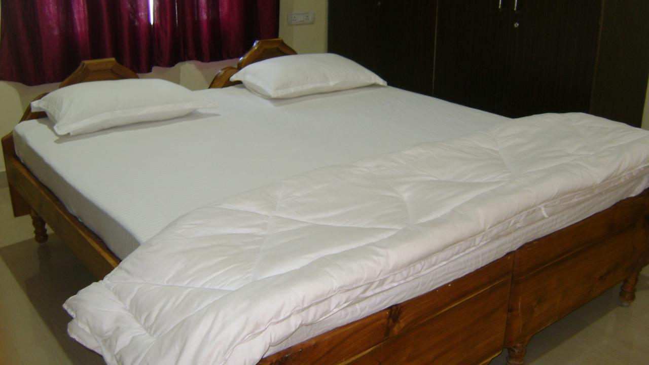 Wekare Guest House Μπουμπάνεσβαρ Εξωτερικό φωτογραφία