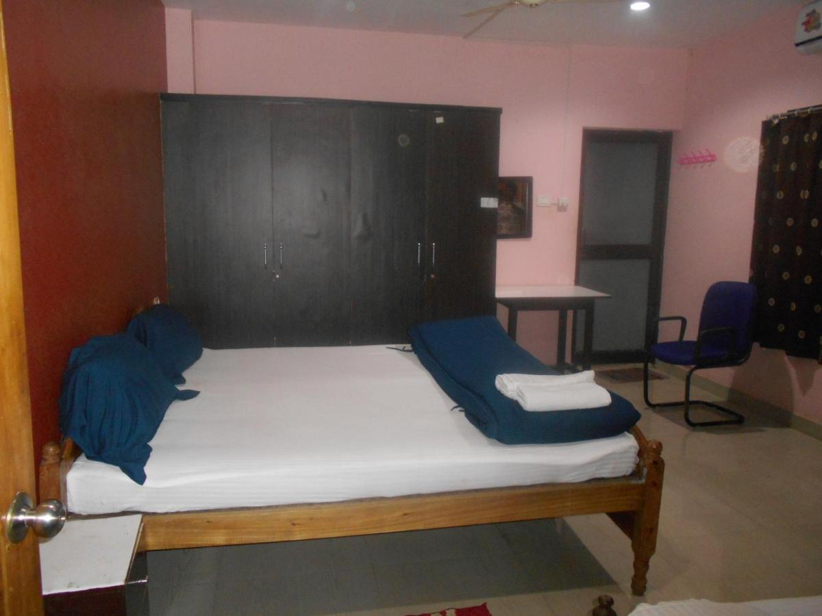 Wekare Guest House Μπουμπάνεσβαρ Εξωτερικό φωτογραφία