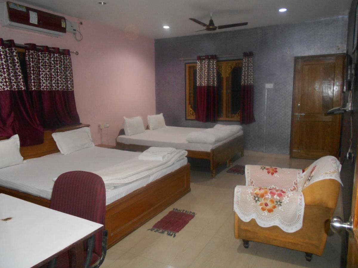 Wekare Guest House Μπουμπάνεσβαρ Εξωτερικό φωτογραφία