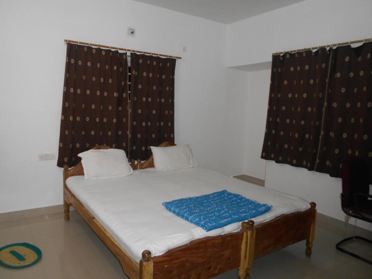 Wekare Guest House Μπουμπάνεσβαρ Εξωτερικό φωτογραφία
