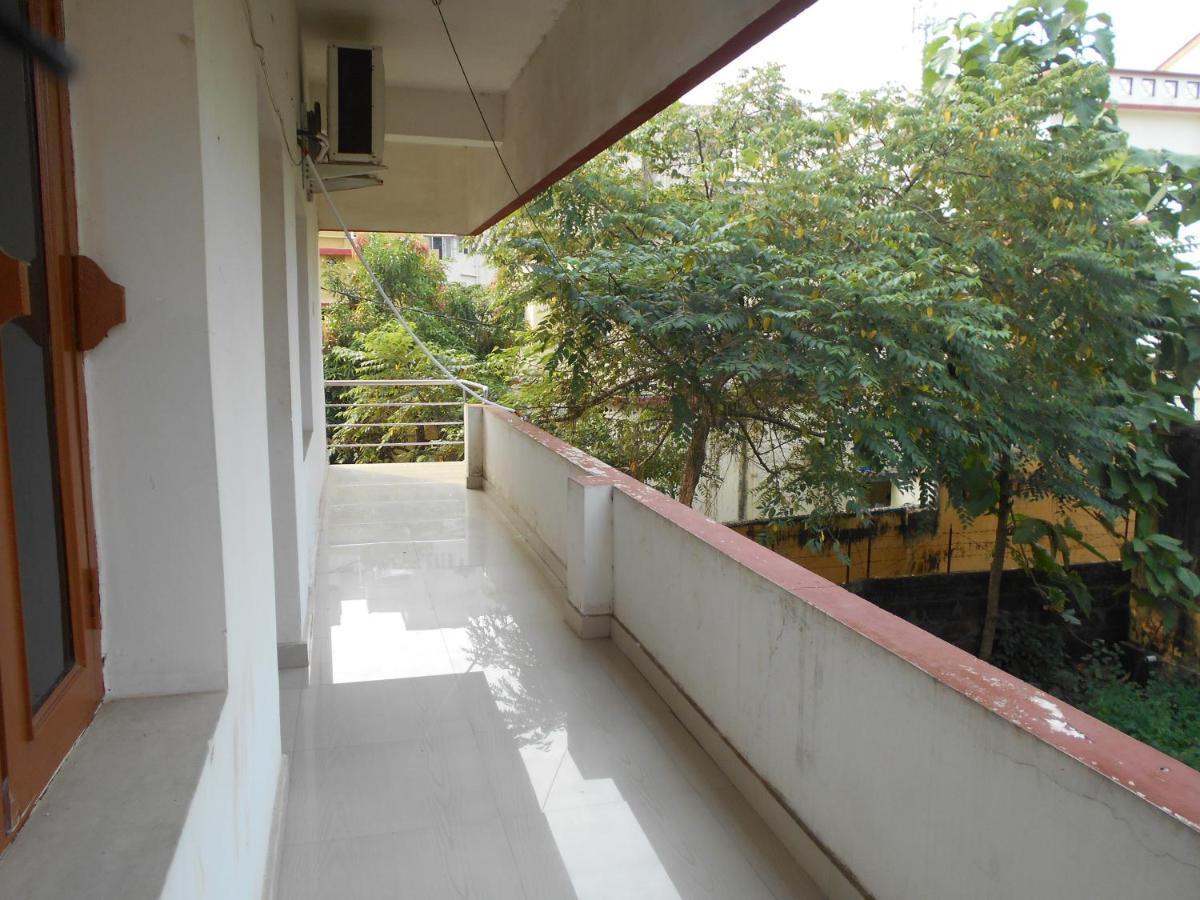 Wekare Guest House Μπουμπάνεσβαρ Εξωτερικό φωτογραφία