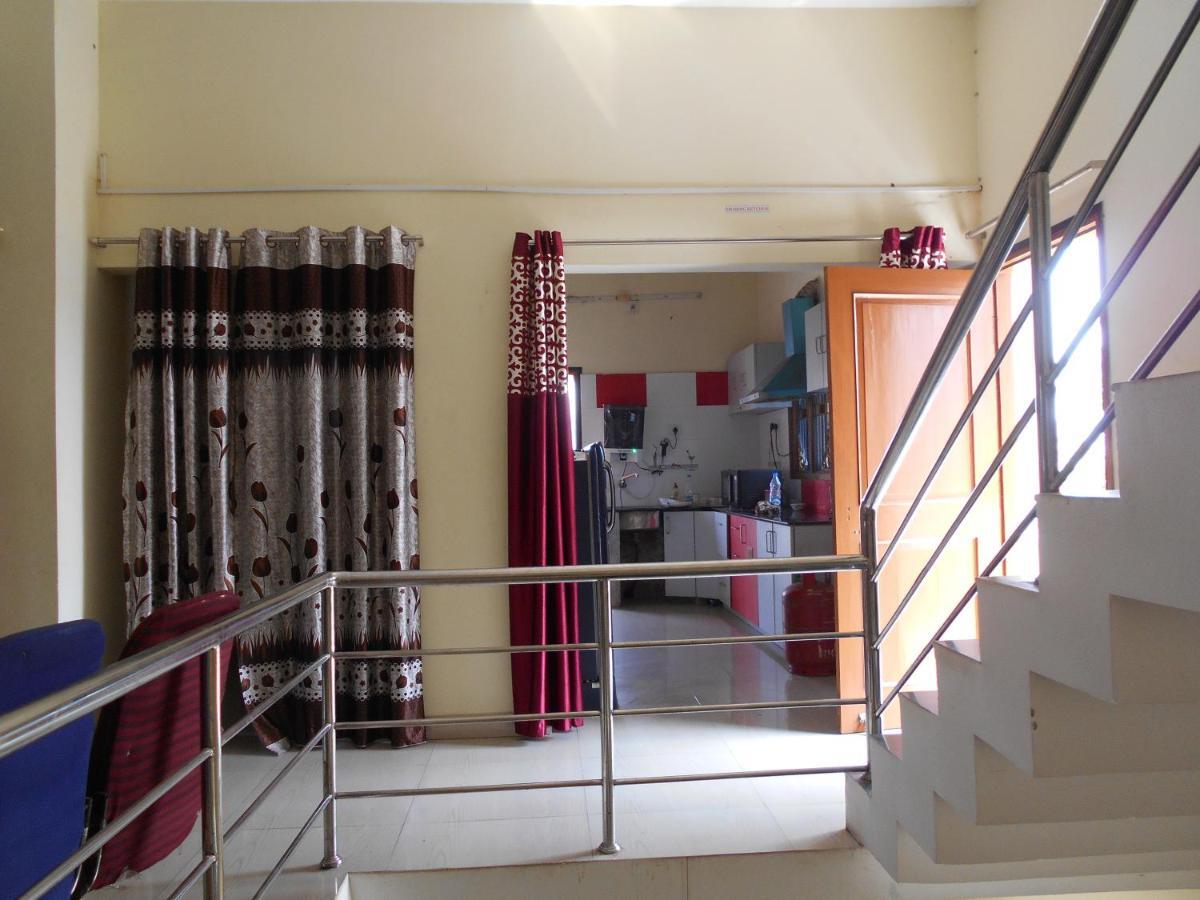 Wekare Guest House Μπουμπάνεσβαρ Εξωτερικό φωτογραφία